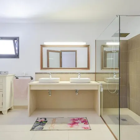 Mirzolita Holiday home Nazaret
